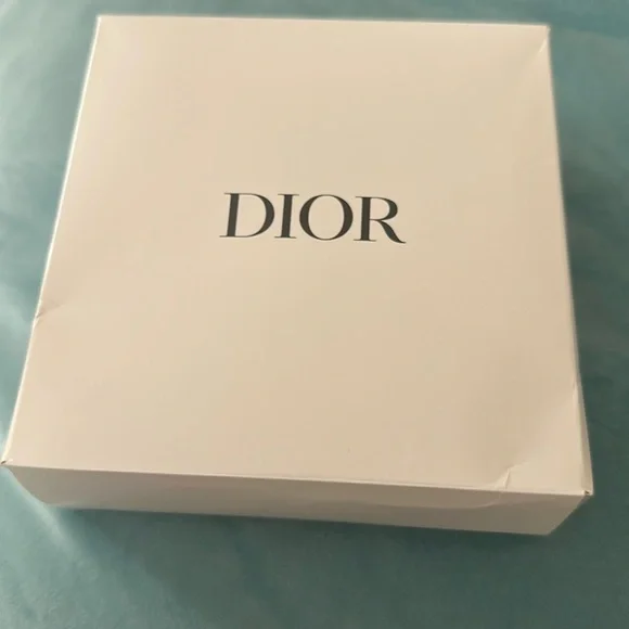 Dior Light Pink Pouch, New! - Picture 4 of 7